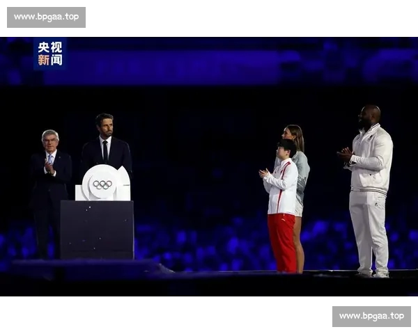奥运冠军赛场惊艳表现引爆全球体育迷热情